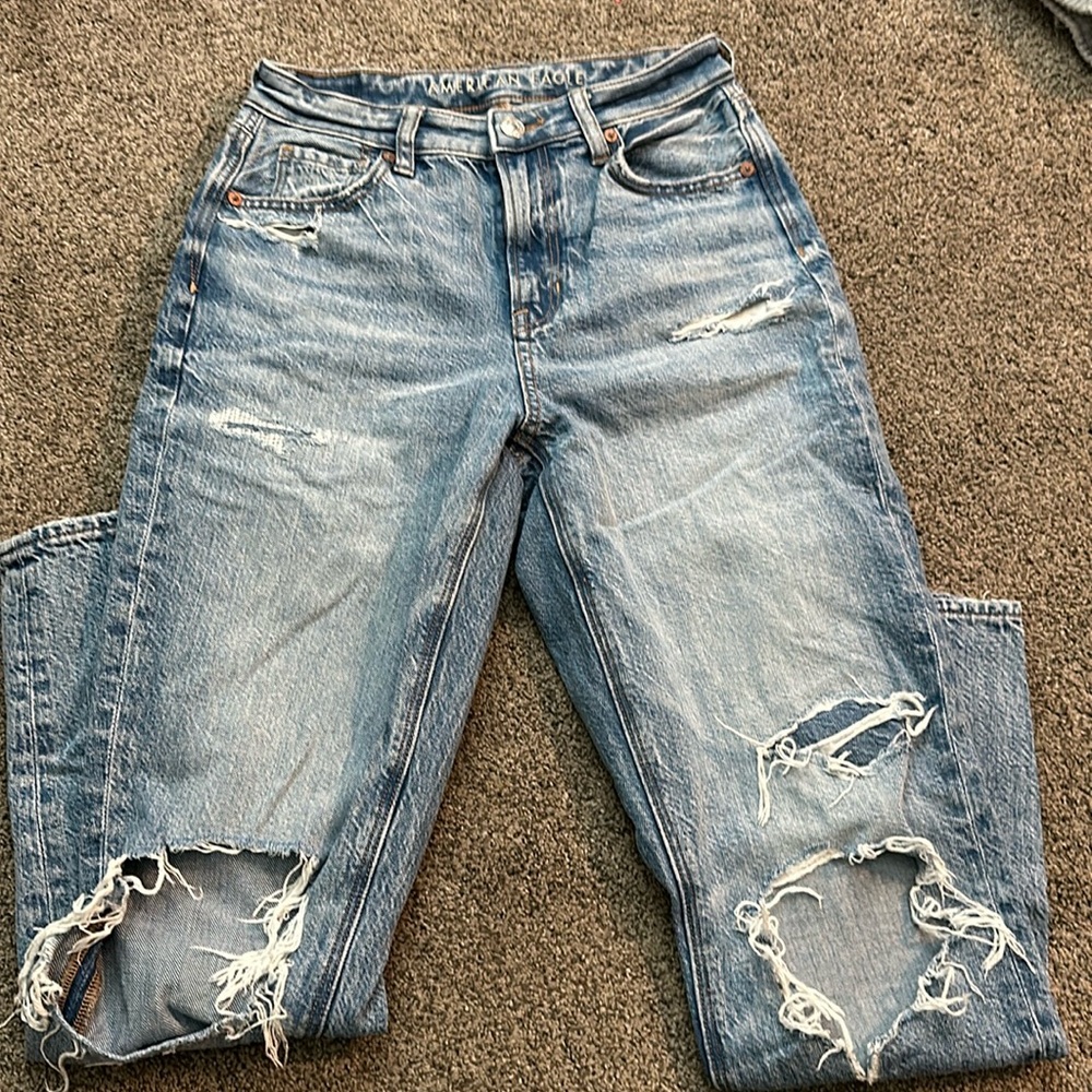 american eagle mom jeans